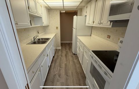 Tiny photo for 5300 Walnut Avenue #12B, Downers Grove, IL 60515 (MLS # 12501888)