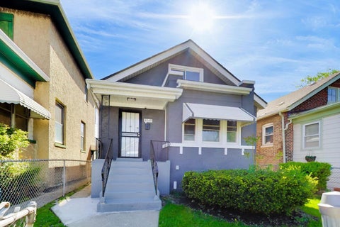 Photo of 9549 S Calumet Avenue, Chicago, IL 60628 (MLS # 12753510)