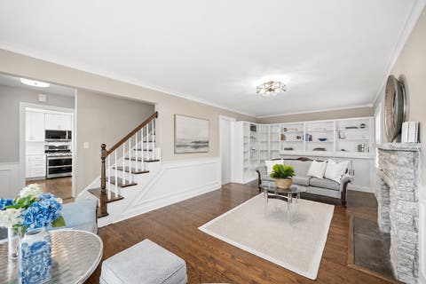 Tiny photo for 586 Earl Drive, Northfield, IL 60093 (MLS # 12692423)