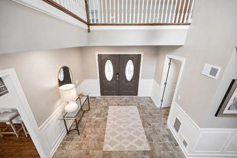 Tiny photo for 586 Earl Drive, Northfield, IL 60093 (MLS # 12692423)