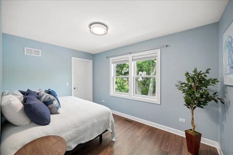 Tiny photo for 586 Earl Drive, Northfield, IL 60093 (MLS # 12692423)