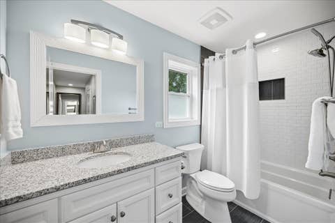Tiny photo for 586 Earl Drive, Northfield, IL 60093 (MLS # 12692423)