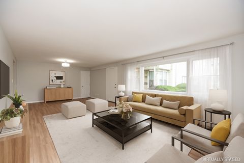 Tiny photo for 4926 N Lester Avenue #1W, Chicago, IL 60630 (MLS # 12487958)