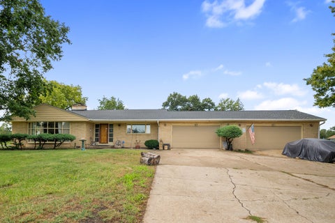 Photo of 400 Sugar Creek Drive, Joliet, IL 60433 (MLS # 12767666)