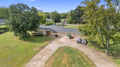 Tiny photo for 400 Sugar Creek Drive, Joliet, IL 60433 (MLS # 12767666)
