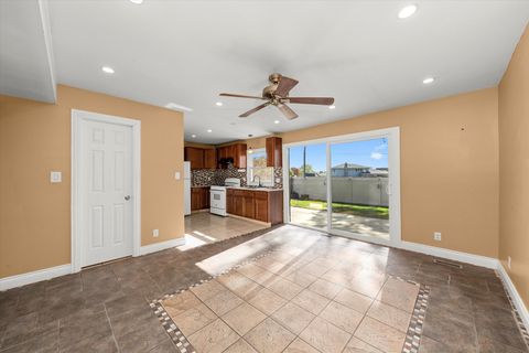 Tiny photo for 20 Honeybear Lane, Romeoville, IL 60446 (MLS # 12505552)