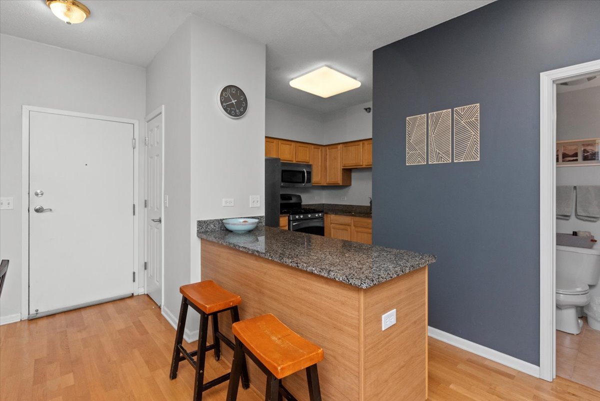 1134 W Granville Avenue 618