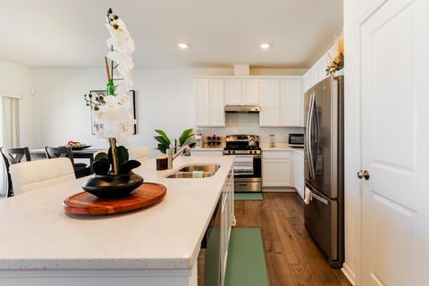 Tiny photo for 482 Comstock Rd Road, South Elgin, IL 60177 (MLS # 12603161)