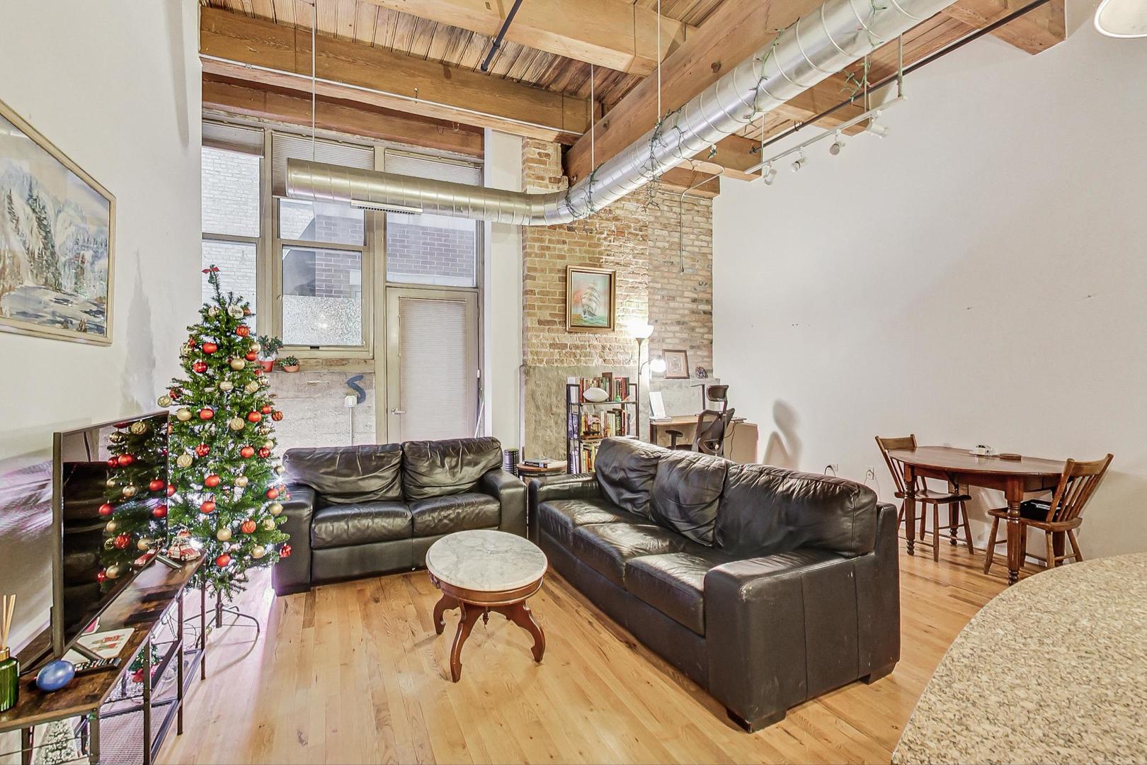 1500 W Monroe Street 117