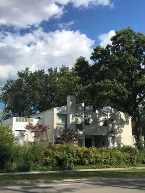 941 Harms Road Glenview IL 60025