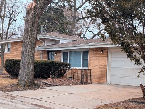 Photo of 1722 168th Street, Hazel Crest, IL 60429 (MLS # 12582942)