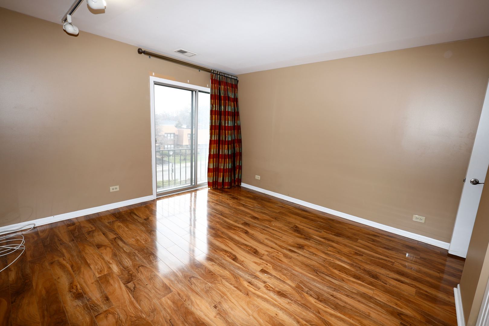 3950 Dundee Road 302