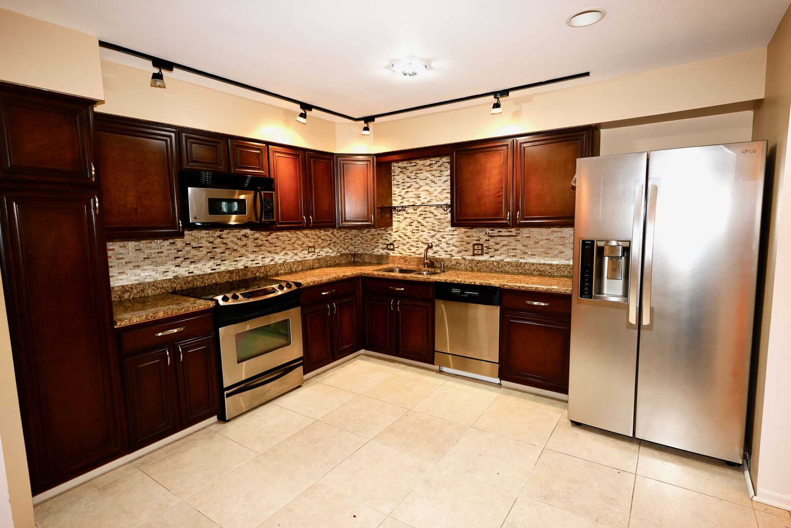 3950 Dundee Road 302