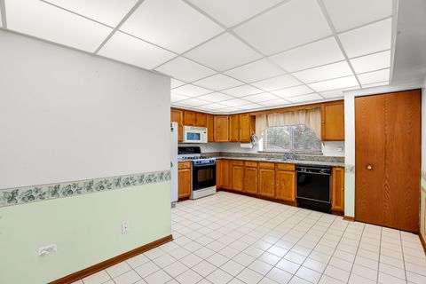 Tiny photo for 6601 Martin France Circle #2A, Tinley Park, IL 60477 (MLS # 12502696)