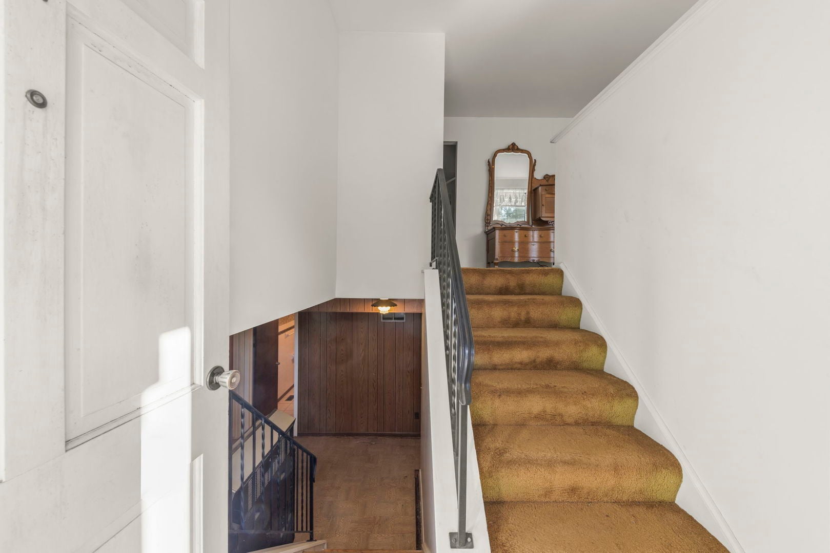 8 Westleigh Court