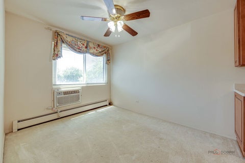 Tiny photo for 2604 N Windsor Drive #204, Arlington Heights, IL 60004 (MLS # 12687233)