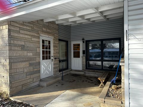 A home in Watseka