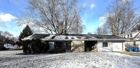 A home in Watseka