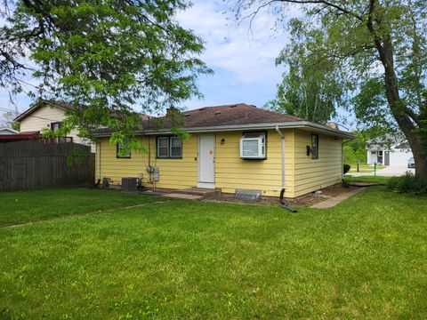 Tiny photo for 1718 Gilboa Avenue, Zion, IL 60099 (MLS # 12508836)