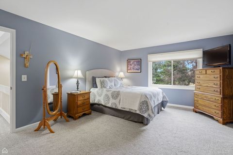 Tiny photo for 542 Cress Creek Court, Crystal Lake, IL 60014 (MLS # 12643581)