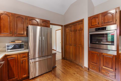 Tiny photo for 2145 Kenton Lane, Libertyville, IL 60048 (MLS # 12709605)