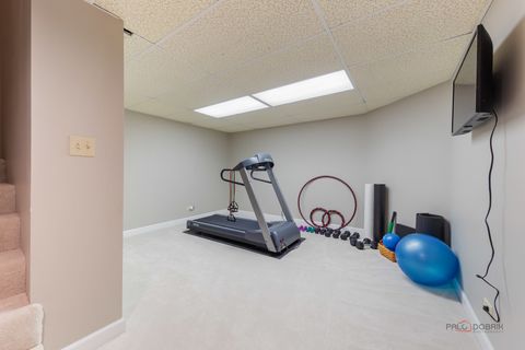 Tiny photo for 2145 Kenton Lane, Libertyville, IL 60048 (MLS # 12709605)