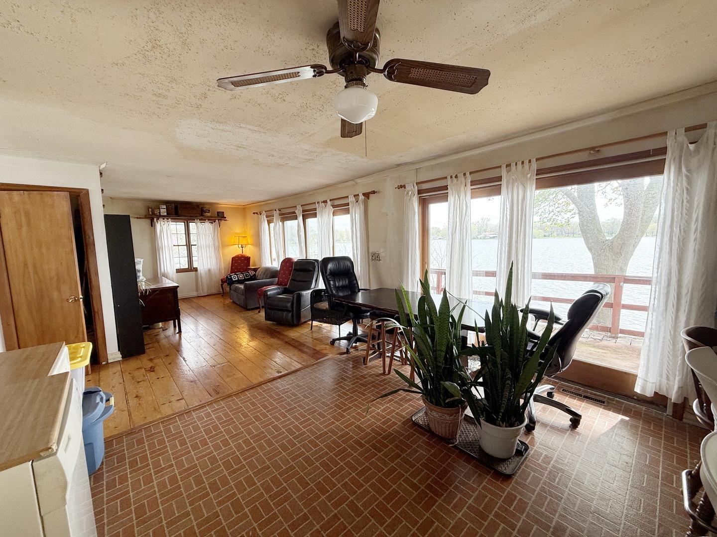 33498 N Lake Shore Drive