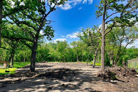 15W244 Forest Lane Elmhurst IL 60126