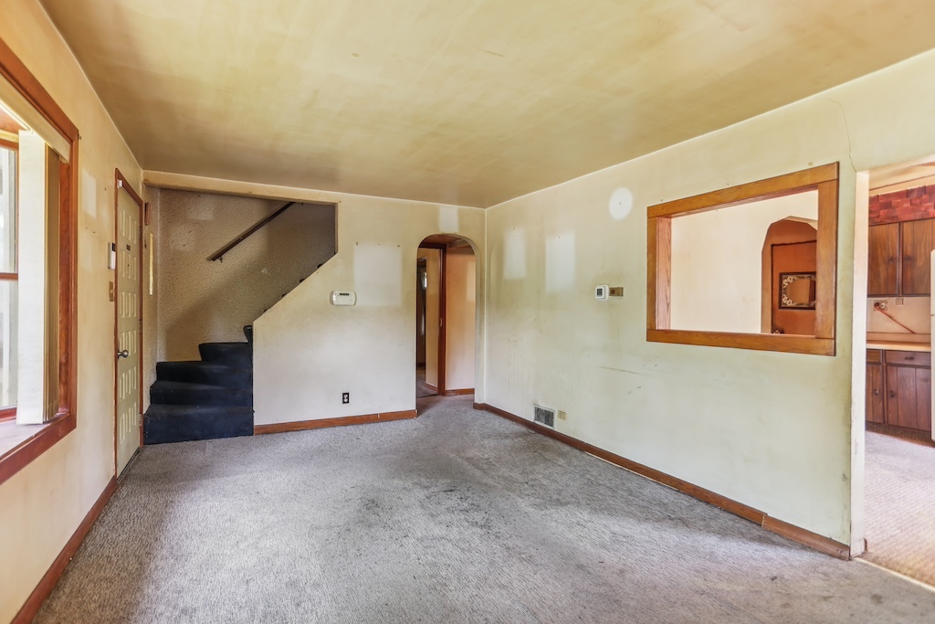6755 Maple Court