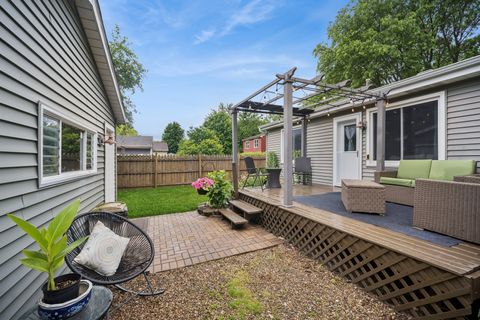 Tiny photo for 892 Manchester Course, Geneva, IL 60134 (MLS # 12616331)