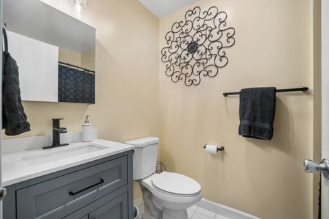 Tiny photo for 892 Manchester Course, Geneva, IL 60134 (MLS # 12616331)