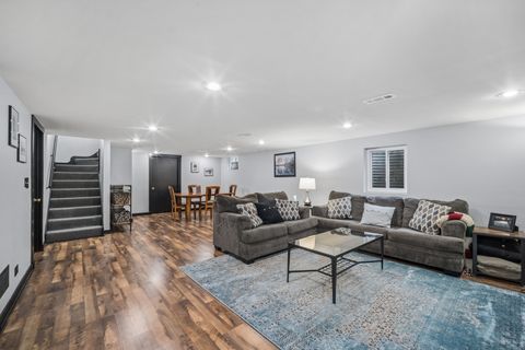 Tiny photo for 892 Manchester Course, Geneva, IL 60134 (MLS # 12616331)