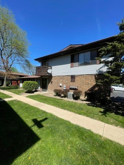 Tiny photo for 1590 Perry Court #A, Aurora, IL 60505 (MLS # 12632304)
