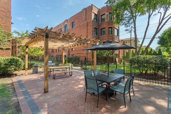 1550 W JUNEWAY TER APT 1D, CHICAGO, IL 60626 - Image bbdbcfaee77ece9d76c1d56707f91117/2569435906