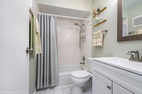 Tiny photo for 9448 BAY COLONY Drive #3S, Des Plaines, IL 60016 (MLS # 12584642)