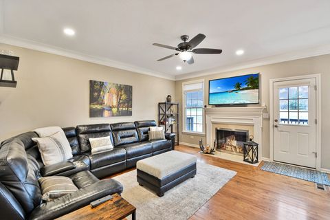 Tiny photo for 35 Red Tail Drive, Hawthorn Woods, IL 60047 (MLS # 12590806)