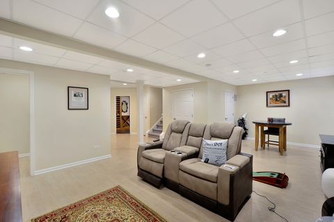 Tiny photo for 35 Red Tail Drive, Hawthorn Woods, IL 60047 (MLS # 12590806)