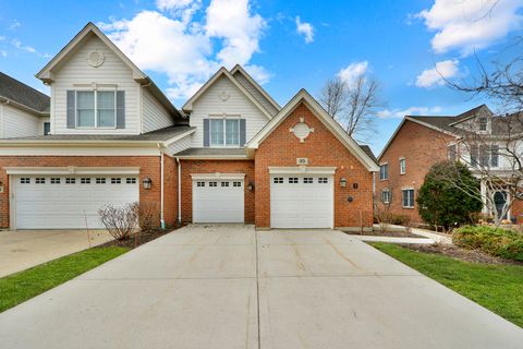 Photo of 35 Red Tail Drive, Hawthorn Woods, IL 60047 (MLS # 12590806)