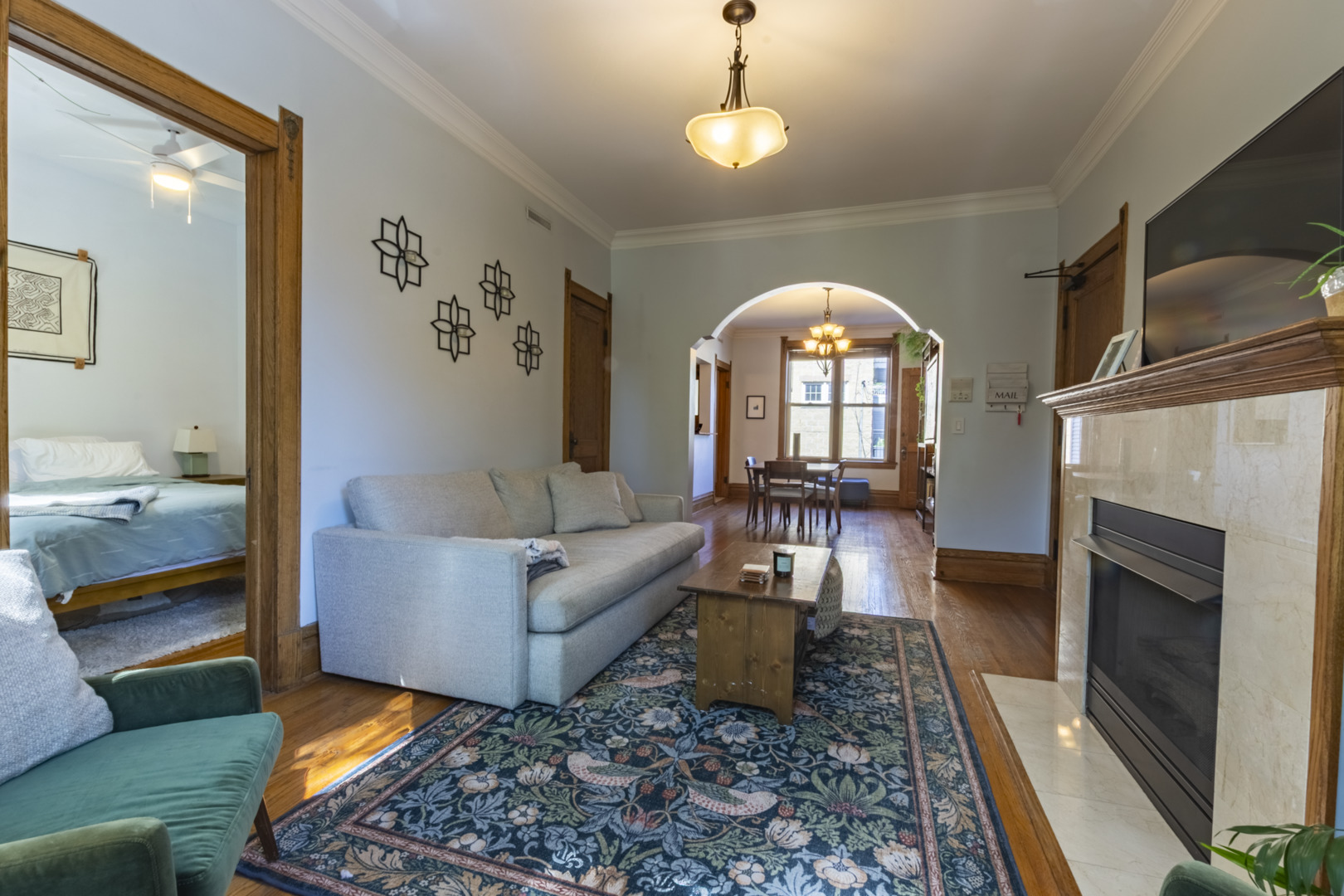 2152 W Cortez Street 2W