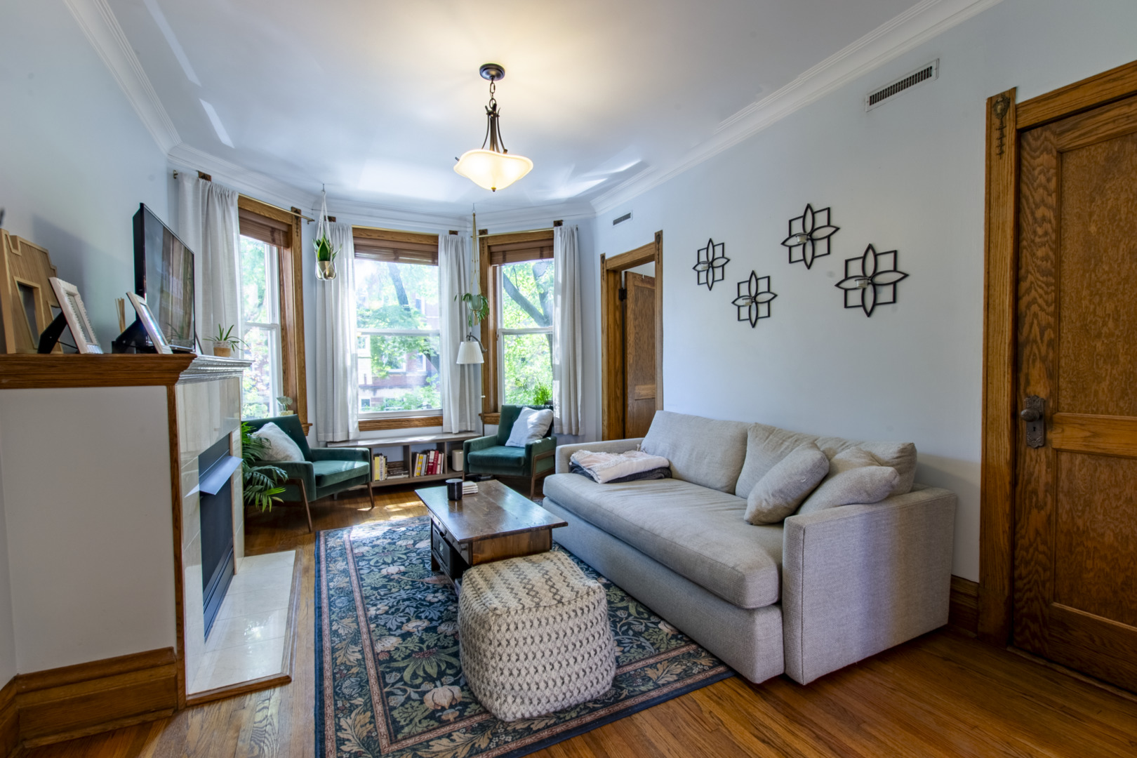 2152 W Cortez Street 2W