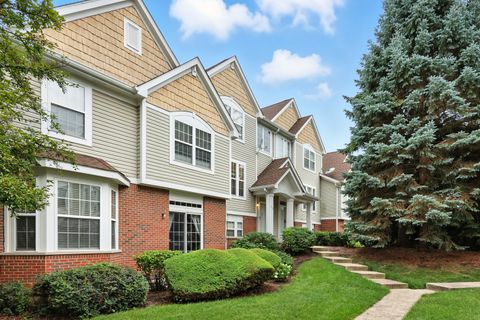 Photo of 1270 Georgetown Way, Vernon Hills, IL 60061 (MLS # 12558708)