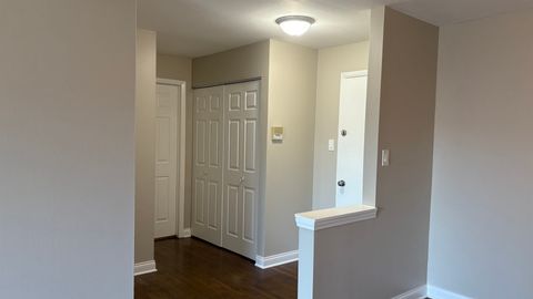 Tiny photo for 8808 N Leslie Lane #2F, Des Plaines, IL 60016 (MLS # 12494528)