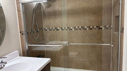 Tiny photo for 8808 N Leslie Lane #2F, Des Plaines, IL 60016 (MLS # 12494528)