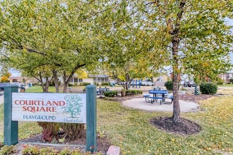 Tiny photo for 8808 N Leslie Lane #2F, Des Plaines, IL 60016 (MLS # 12494528)