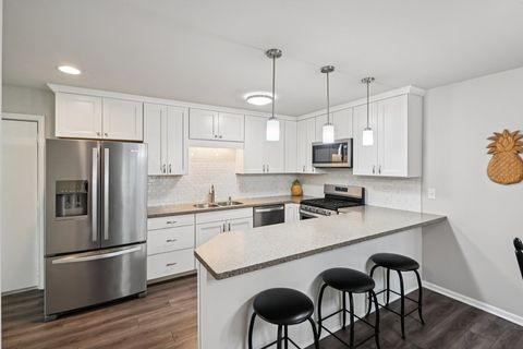 Tiny photo for 1628 Hilton Head Drive, Naperville, IL 60563 (MLS # 12602313)