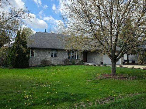 Photo of 4422 Center Avenue, Lisle, IL 60532 (MLS # 12594186)
