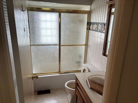 Tiny photo for 1010 HELEN Avenue, Joliet, IL 60433 (MLS # 12431534)