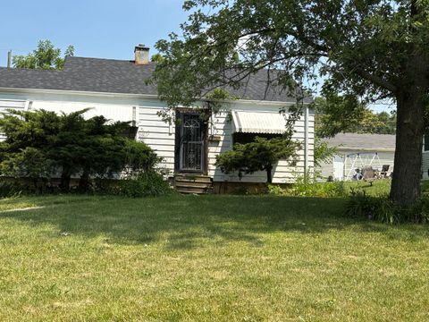 Photo of 1010 HELEN Avenue, Joliet, IL 60433 (MLS # 12431534)