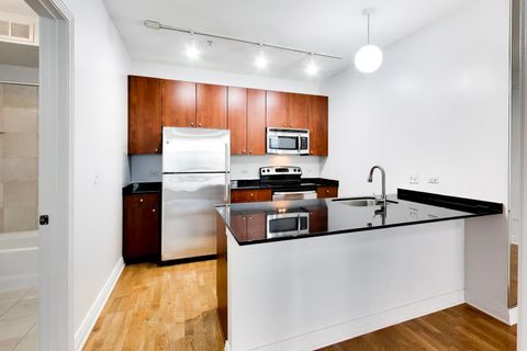 Tiny photo for 565 W Quincy Street #801, Chicago, IL 60661 (MLS # 12622503)