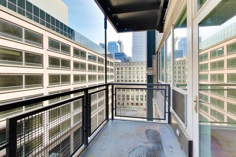 Tiny photo for 565 W Quincy Street #801, Chicago, IL 60661 (MLS # 12622503)